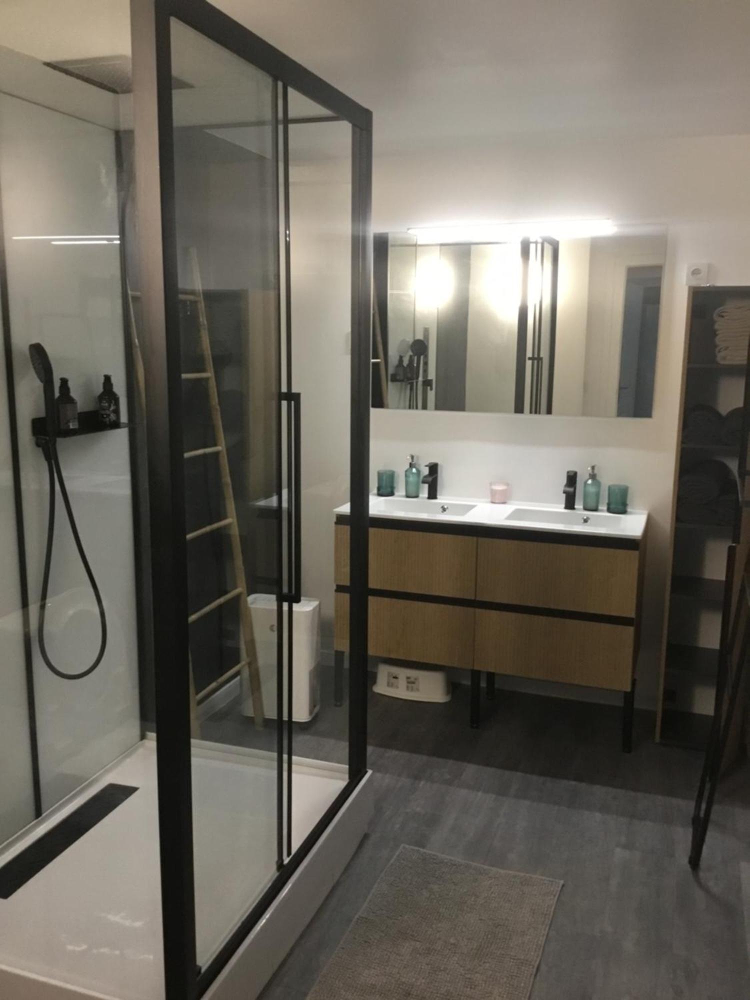 Bel Appartement Renove - Place Du Palais Avec Parking ボルドー エクステリア 写真